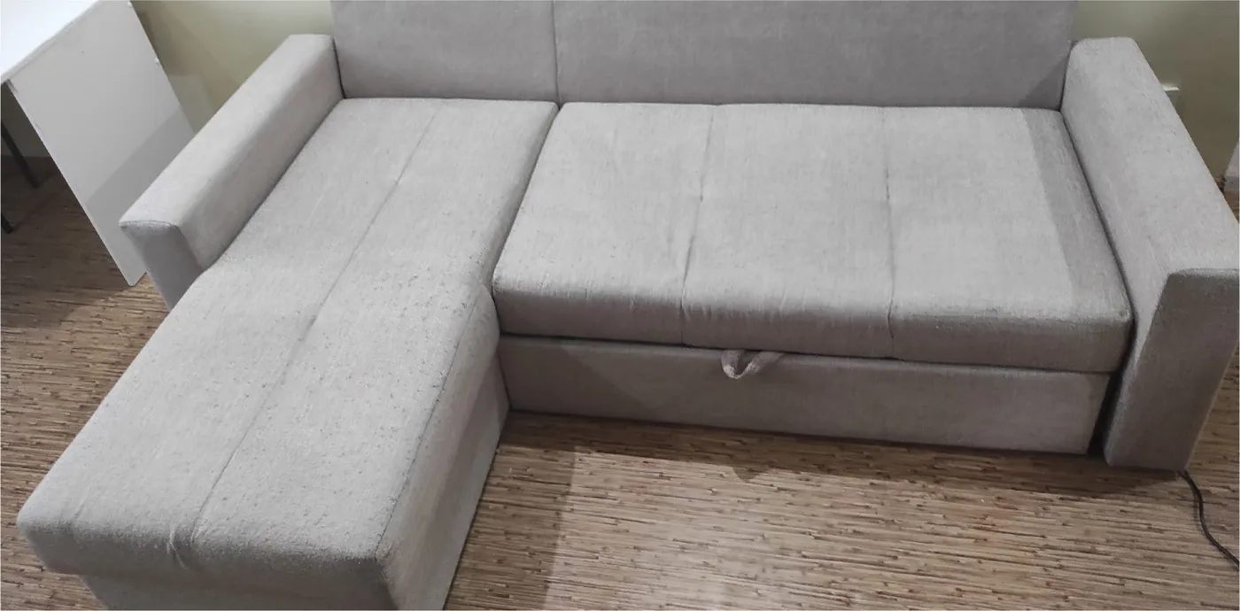 Schlafsofa in Siegen nach der schonenden Reinigung — fleckenfrei aufgefrischt
